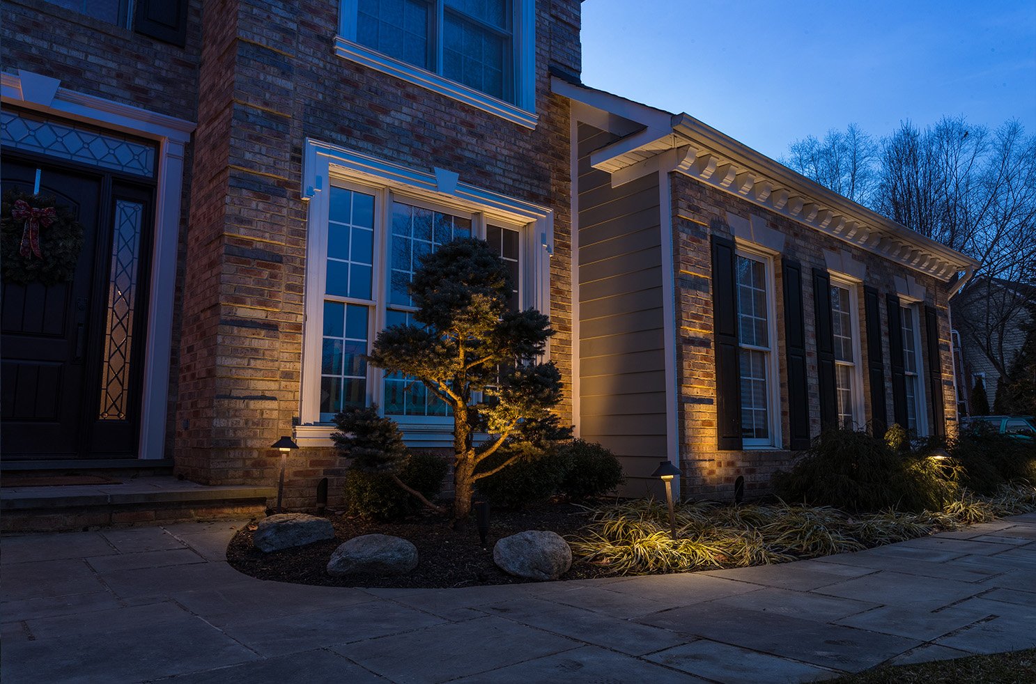 How To Get The Most of Your Outdoor Lighting During the Summer